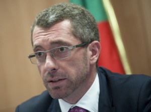 middle_1460029746_6317963